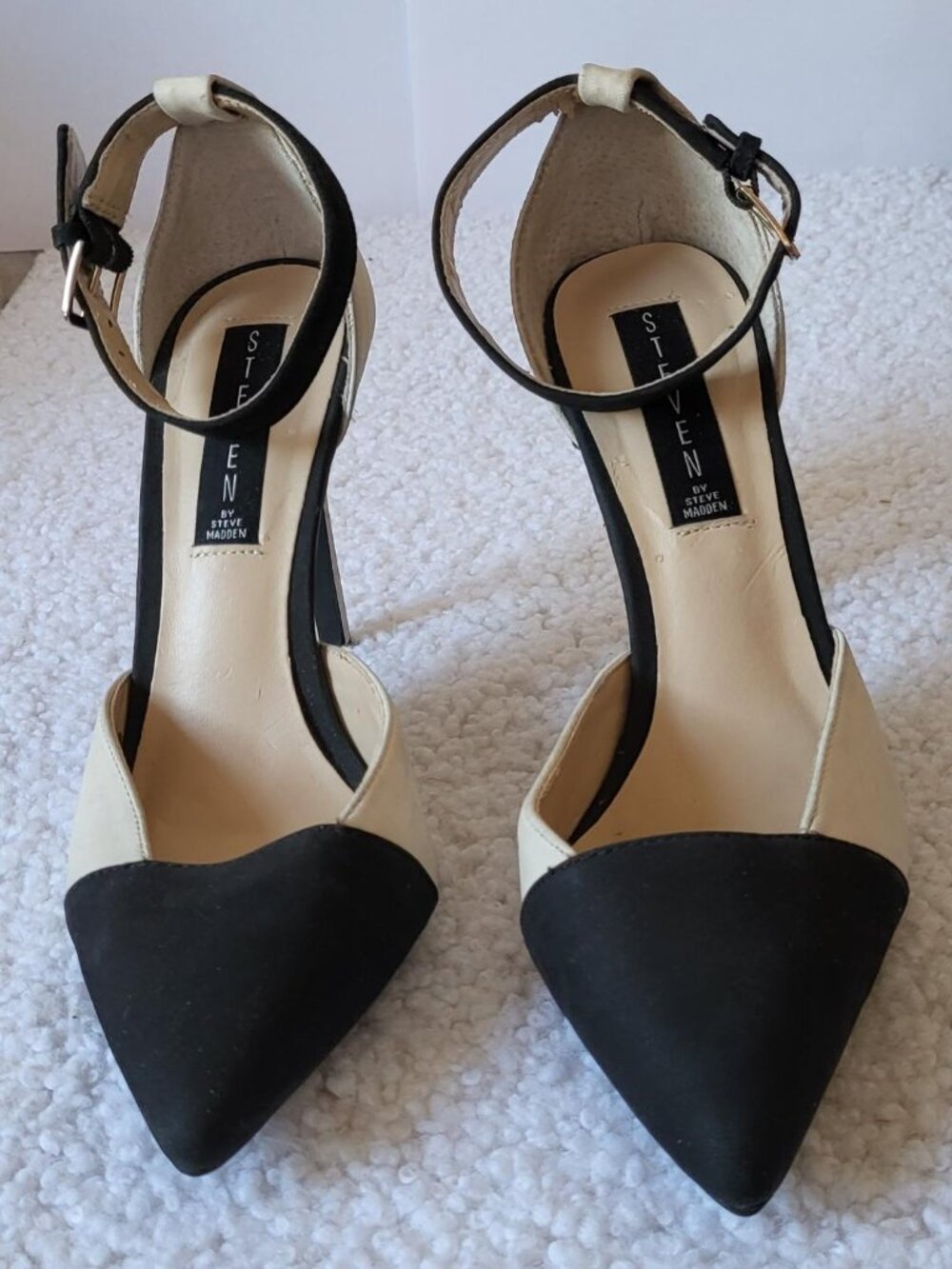 STEVEN by STEVE MADDEN 4" BLACK-WINTER WHITE TWO TONE HEELS - SIZE 7 - NWOT - Picture 5 of 10